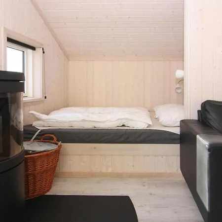 Holiday House,